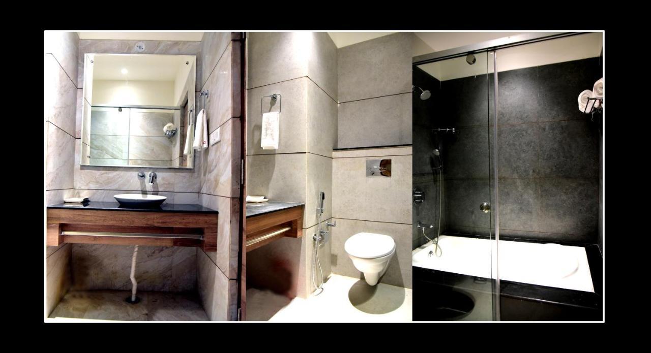 Hotel Crystal Grand Haldwāni Extérieur photo